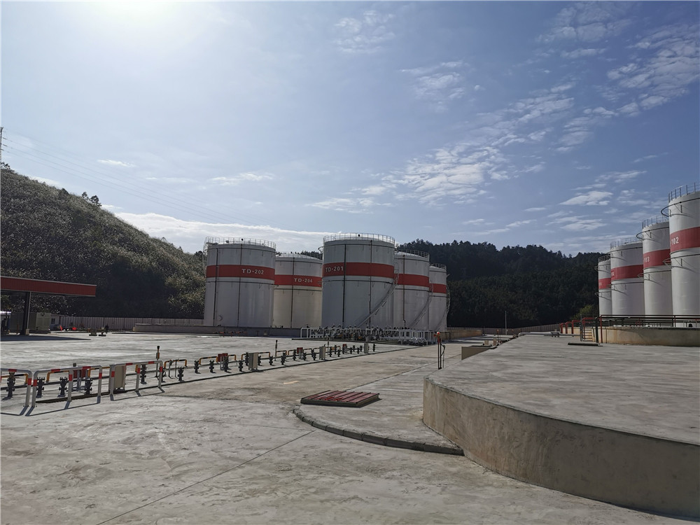 Guizhou-Baota-Petrochemical-Tank-zone2